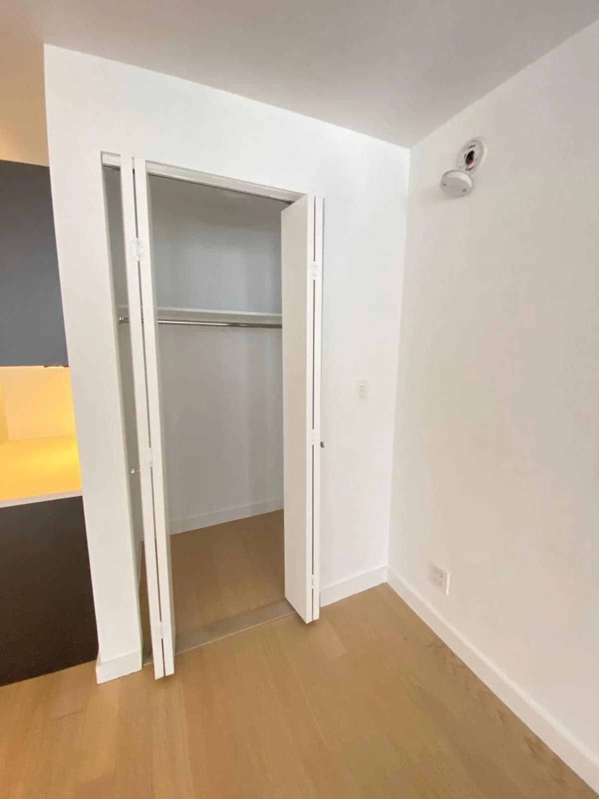 Studio apartment at 222 E 39th ST, Unit 22A, Murray Hill, photo 5 of 6