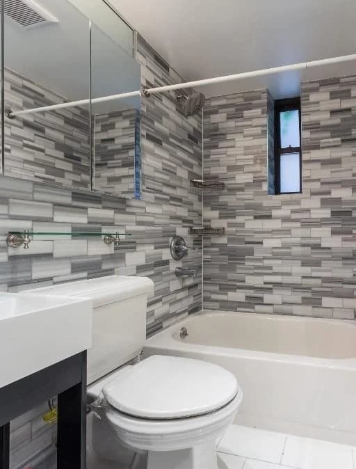 5 bed apartment at 147 Avenue A, Unit 1R, East Village, photo 6 of 8
