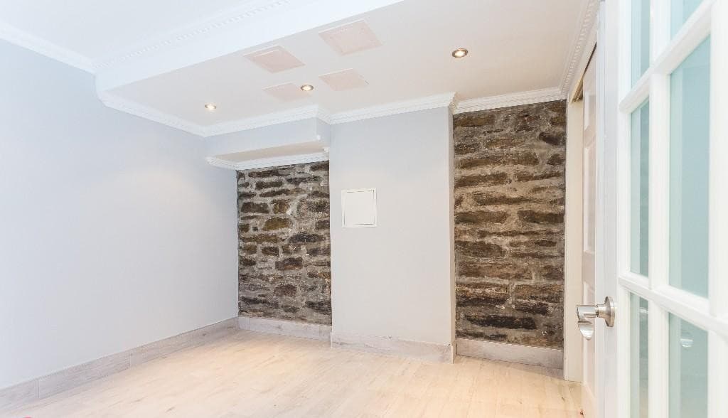 5 bed apartment at 147 Avenue A, Unit 1R, East Village, photo 3 of 8