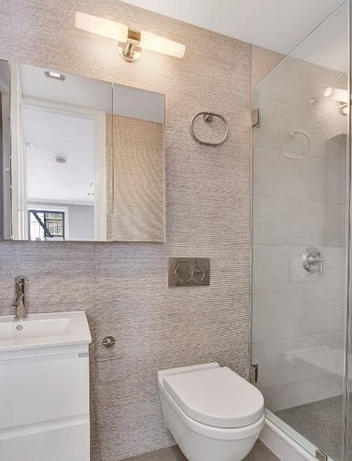 213 East 26th Street, photo 4