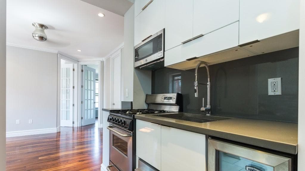 3 bed apartment at 1590 Lexington AVE, Unit 18, Harlem, photo 4 of 6