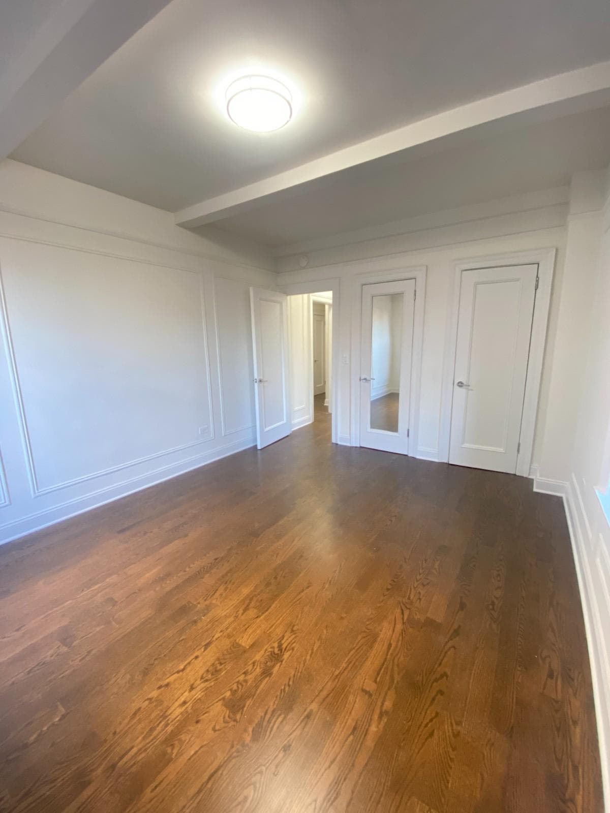 1 bed apartment at 25 West 68th Street, Unit 8D, Upper West Side, photo 2 of 5