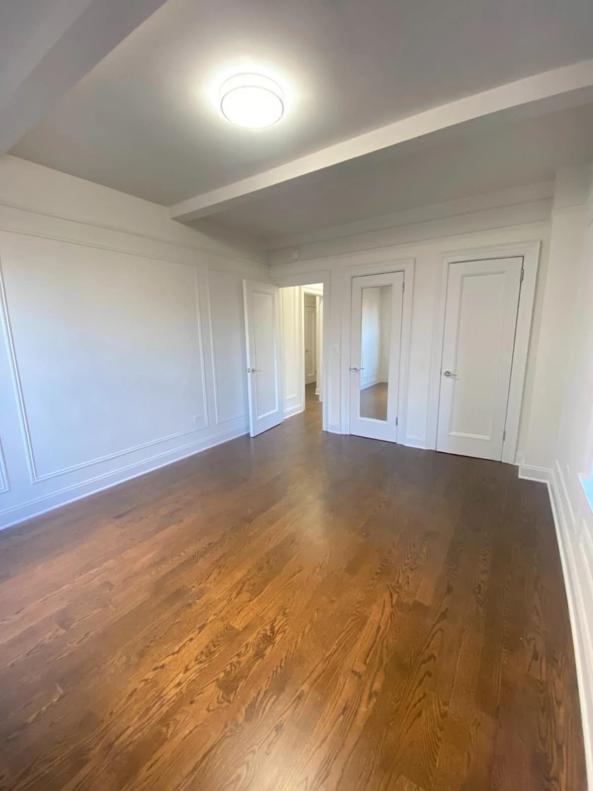 1 bed apartment at 25 West 68th Street, Unit 8H, Upper West Side, photo 2 of 5