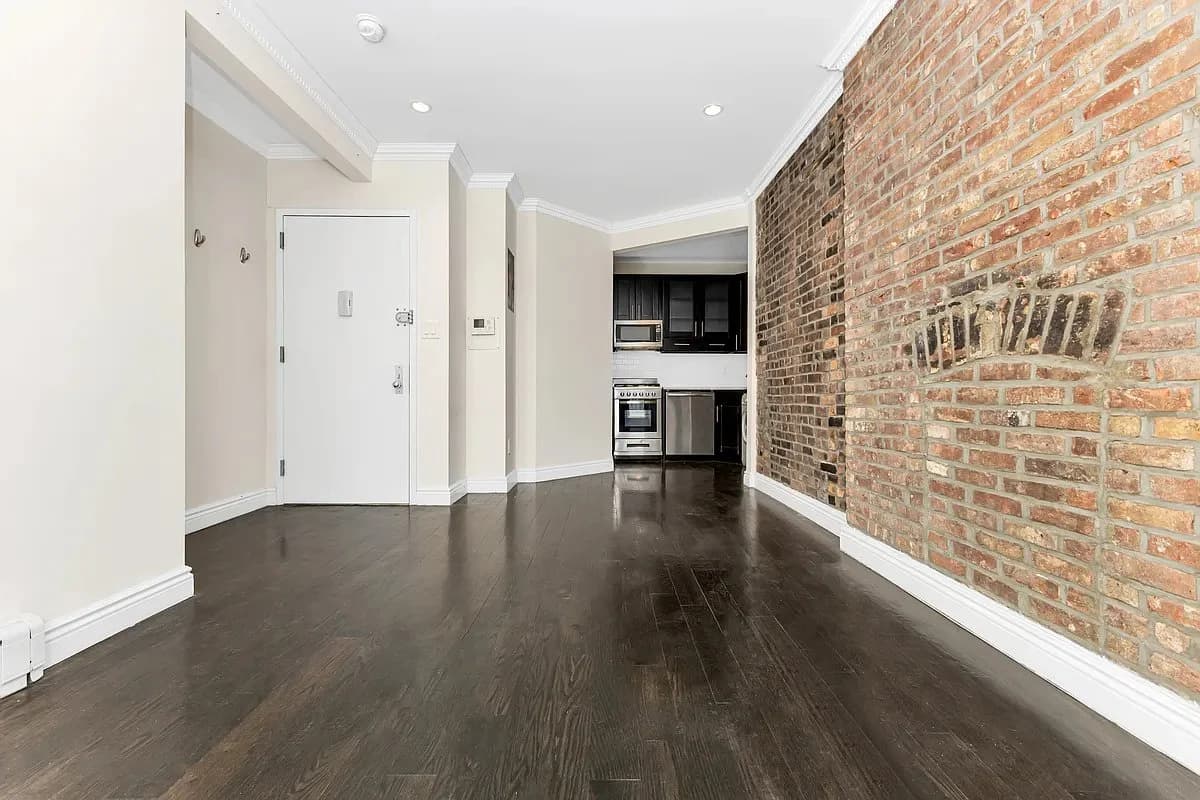 1 bed apartment at 448 West 19th Street, Unit 3J, Chelsea, photo 3 of 6