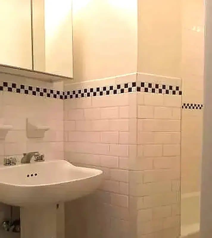 135 West 24th Street, photo 5