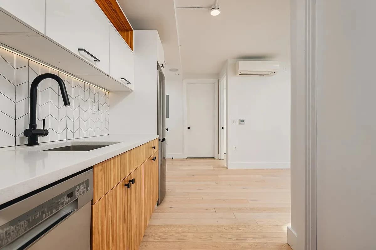 2 bed apartment at 60 West 125th Street, Unit 304, Harlem, photo 4 of 9