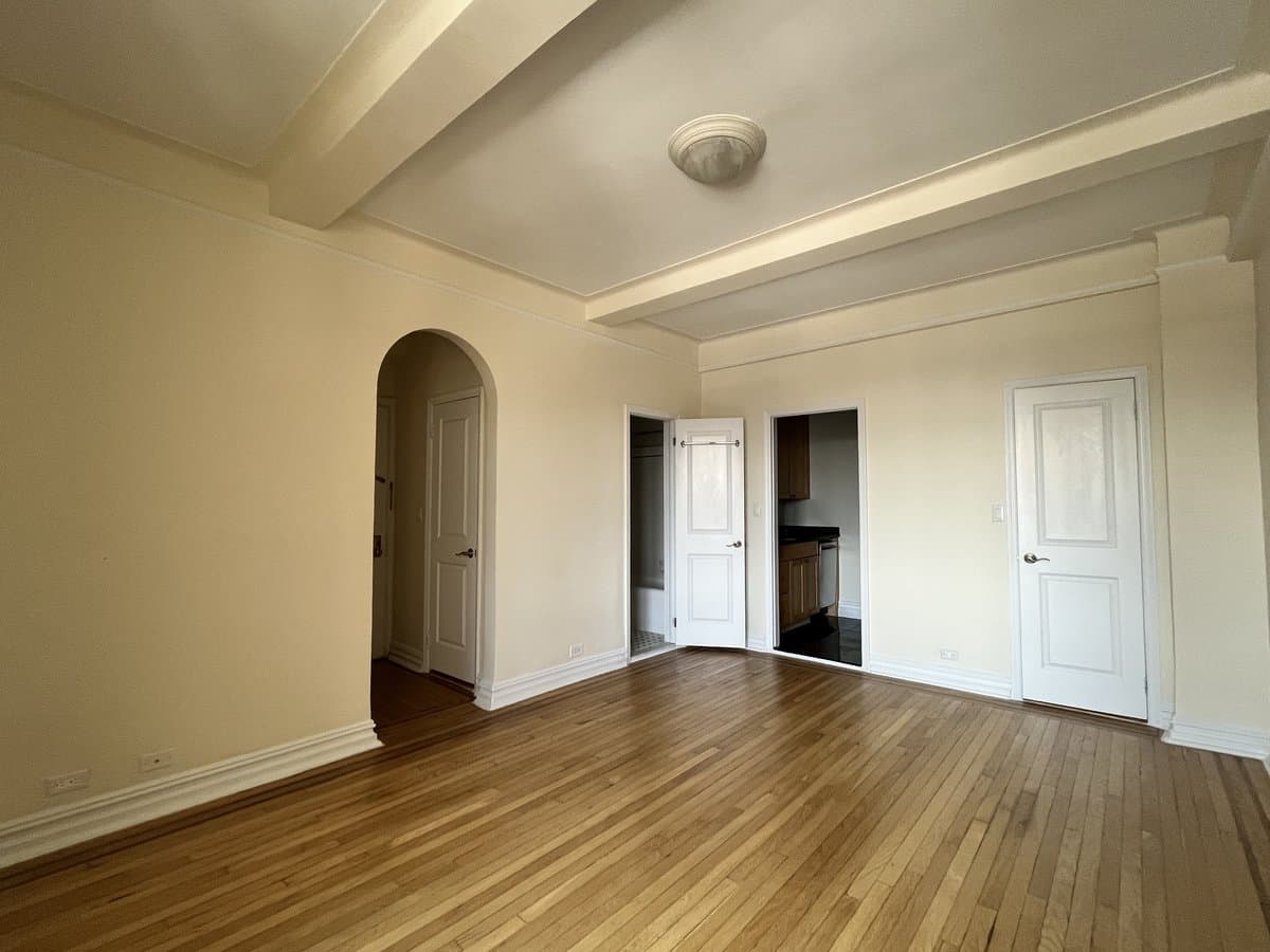 166 Second Avenue, photo 2
