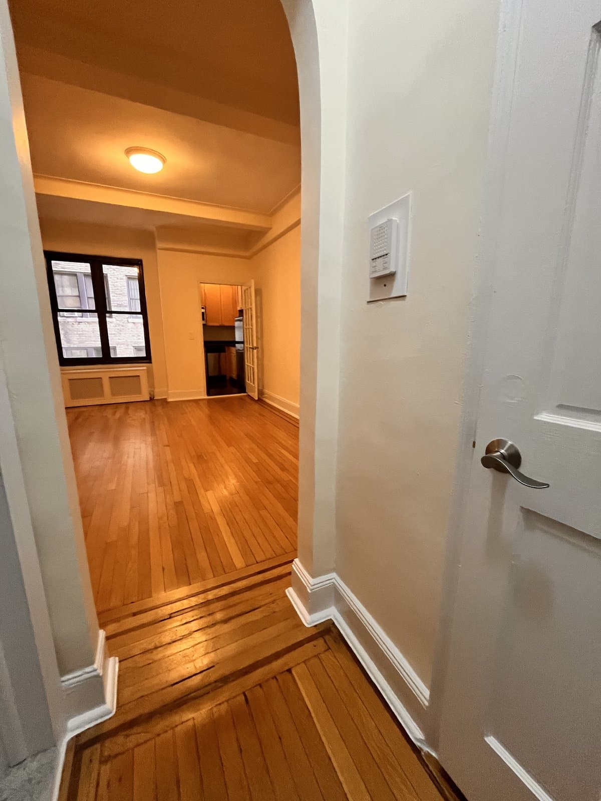 166 Second Avenue, photo 5