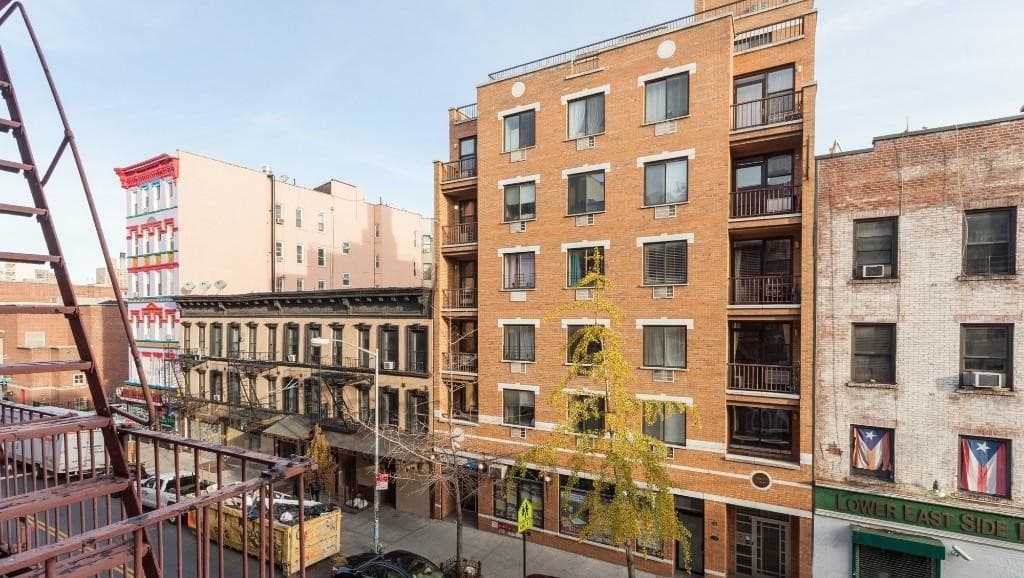 1 bed apartment at 42 Avenue B, Unit 5, East Village, photo 8 of 8