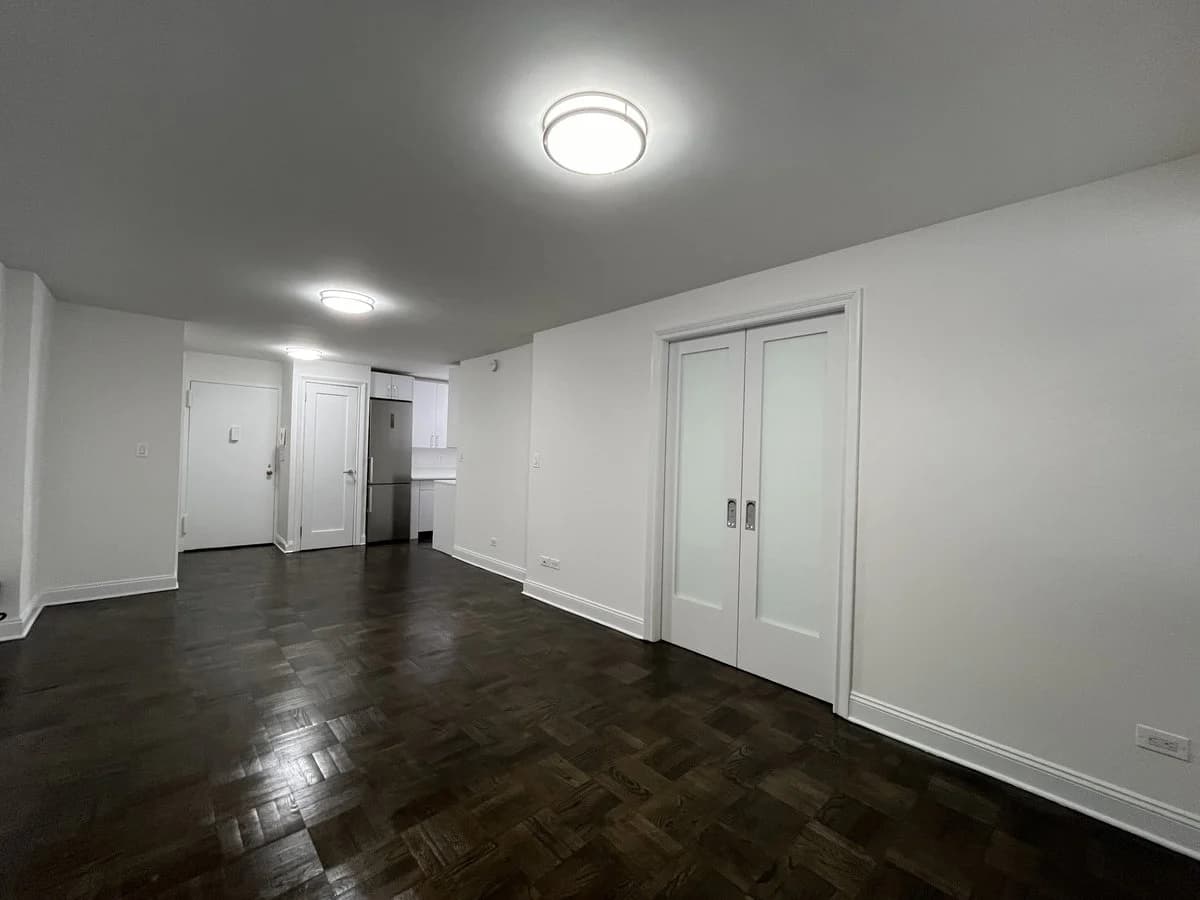 1 bed apartment at 96 Fifth Avenue, Unit 5N, Union Square, photo 6 of 16