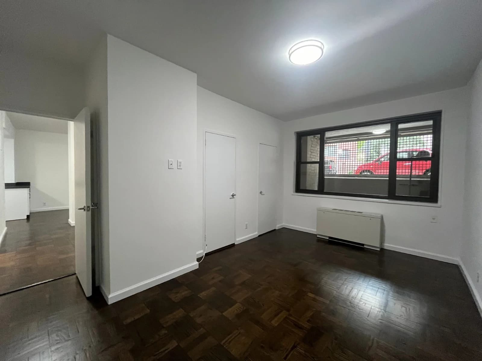 1 bed apartment at 405 East 56th Street, Unit 10B, Midtown East, photo 2 of 7