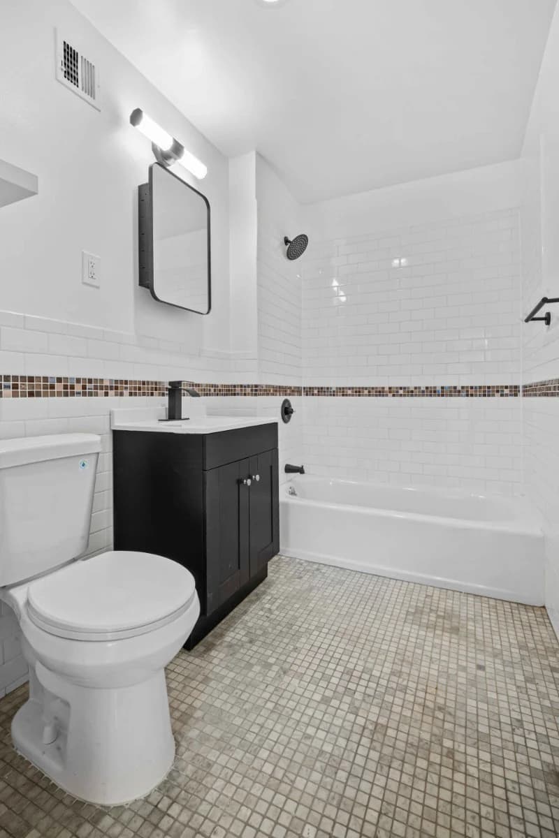 1 bed apartment at 597 Grand Avenue, Unit 1H, Crown Heights, photo 4 of 4