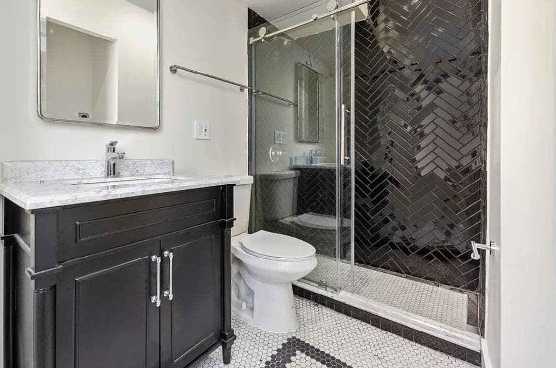 Studio apartment at 138 East 38th Street, Unit 12D, Murray Hill, photo 4 of 9