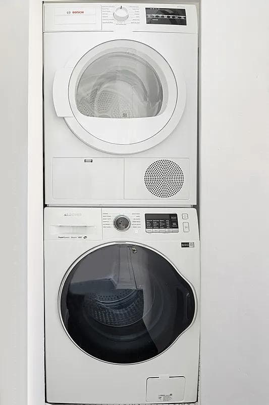 Studio apartment at 138 East 38th Street, Unit 12D, Murray Hill, photo 5 of 9