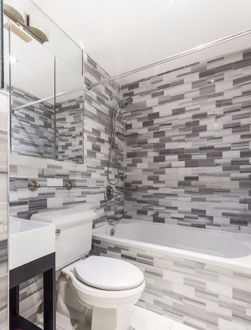 2 bed apartment at 437 W 53rd ST, Unit 2A, Hell's Kitchen, photo 7 of 7