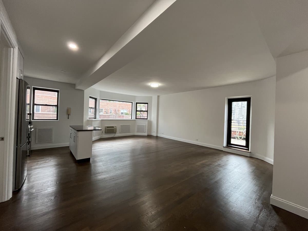 2 bed apartment at 20 Beekman PL, Unit 8B, Midtown East, photo 8 of 21