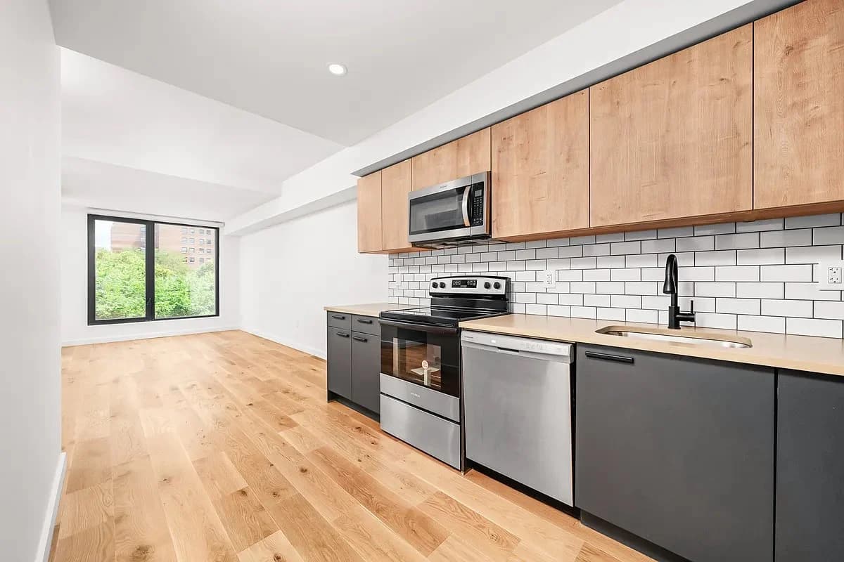 336 East 112th Street, photo 4
