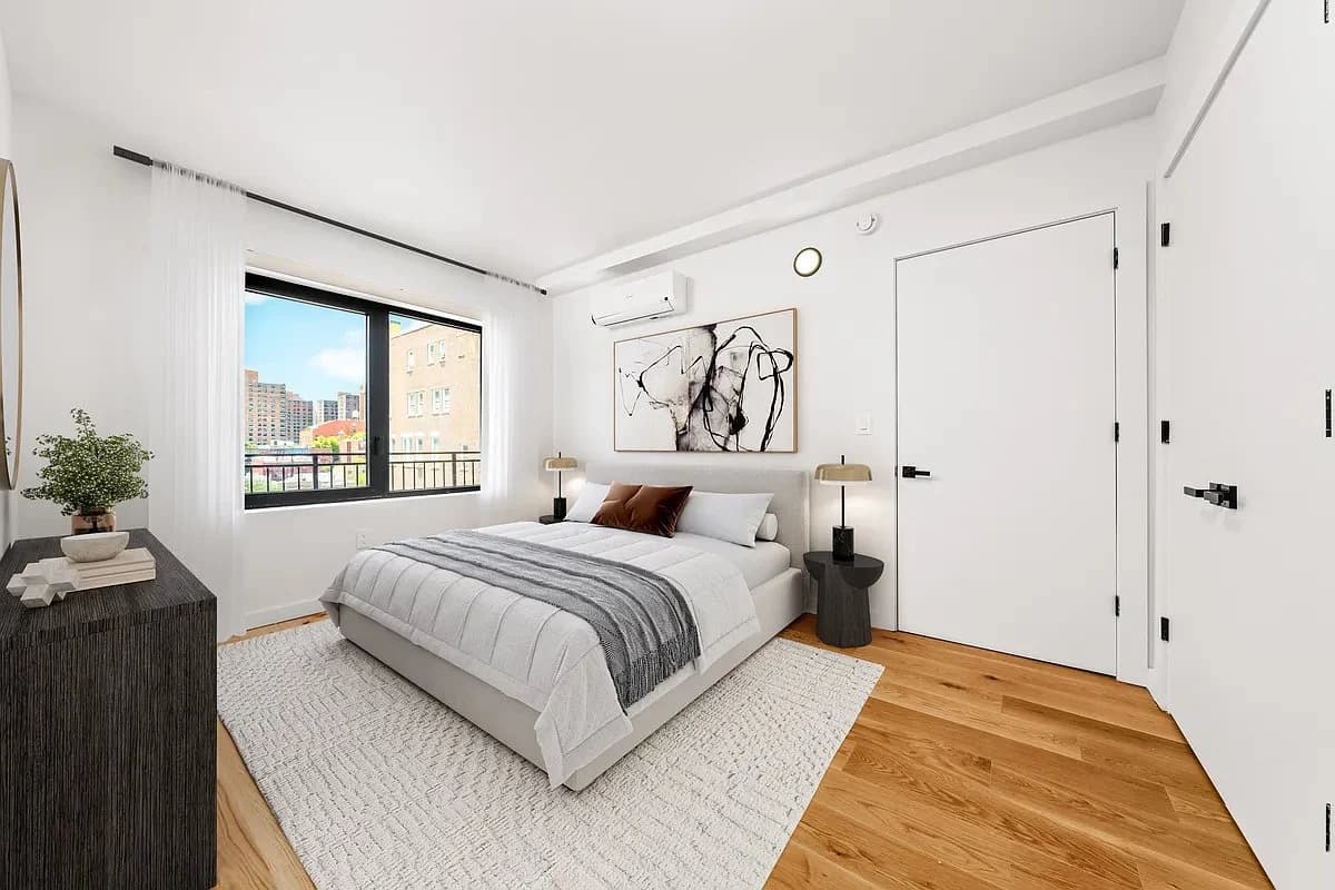 336 East 112th Street, photo 3