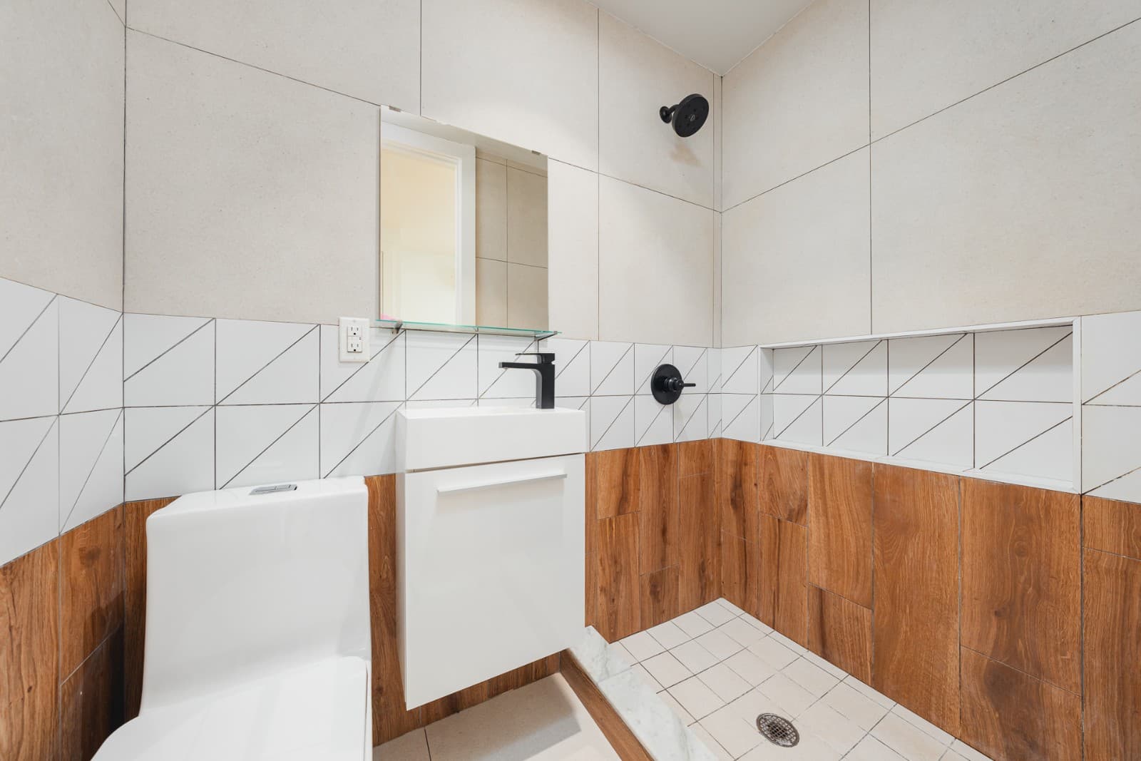 3 bed apartment at 60 West 125th Street, Unit 1703, Harlem, photo 7 of 19