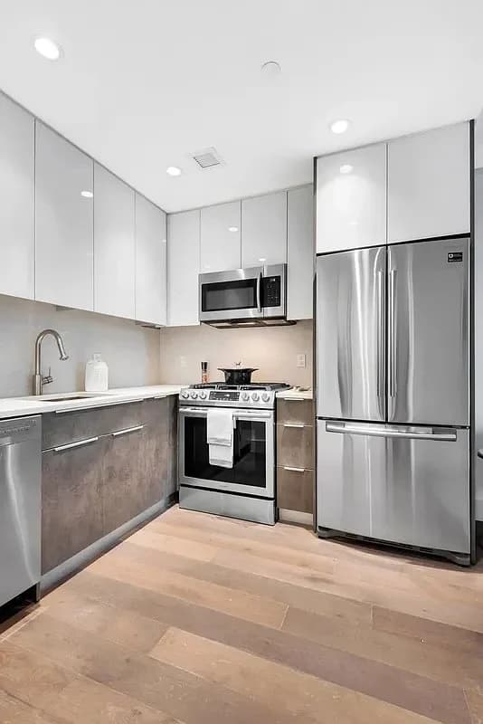1 bed apartment at 227 Lexington Avenue, Unit 501, Kips Bay, photo 4 of 6