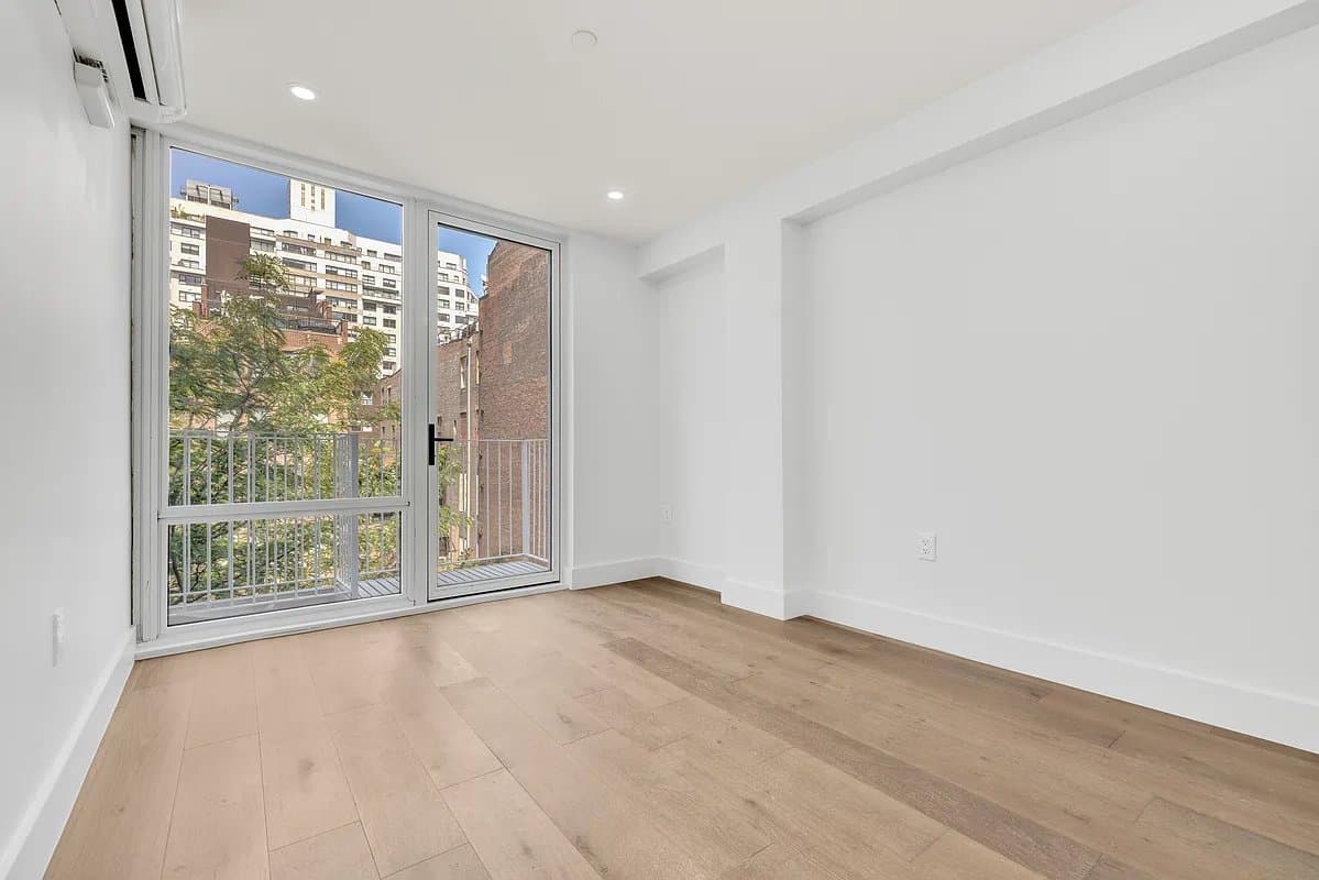 3 bed apartment at 20 East 13th Street, Unit 4, Union Square, photo 7 of 10