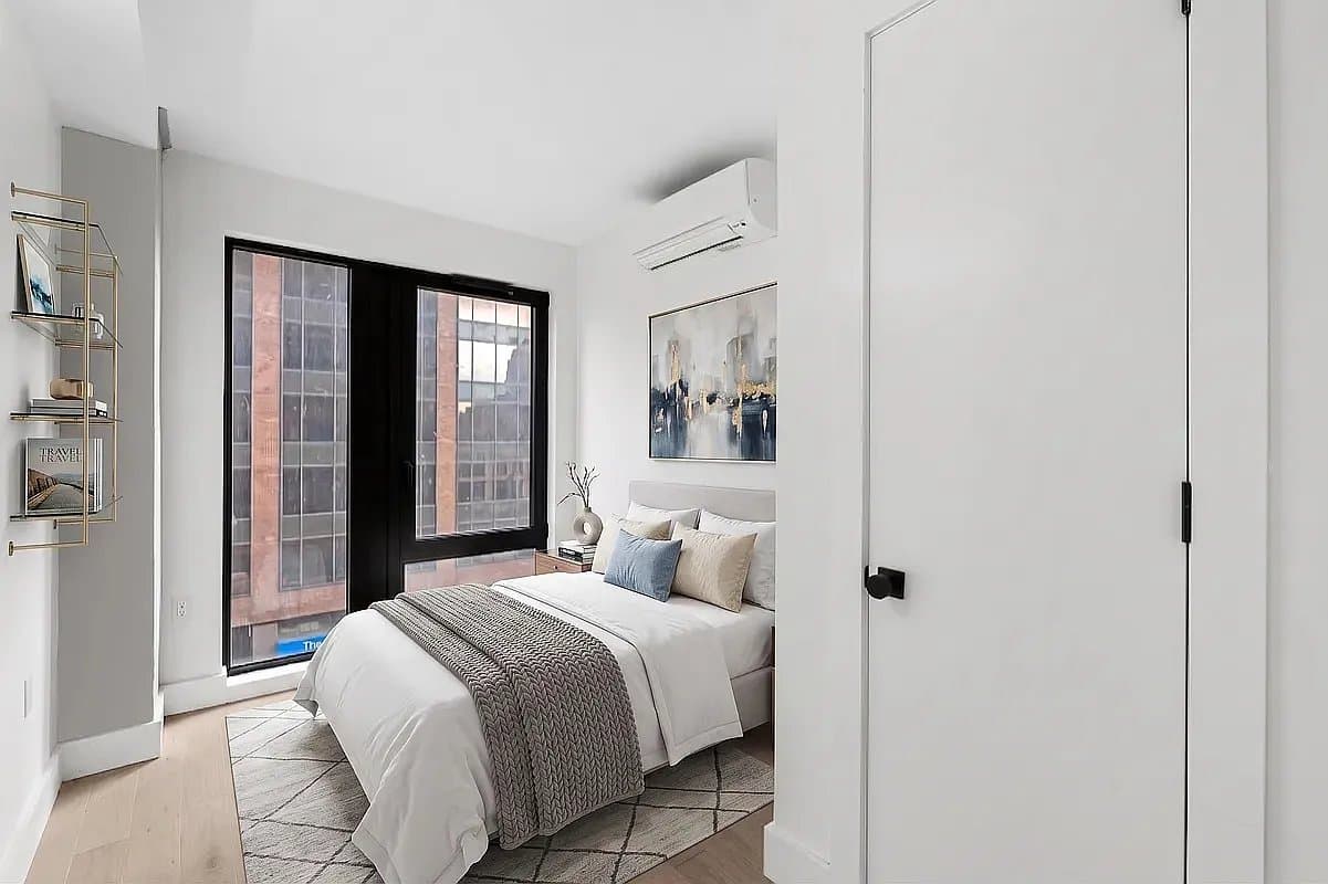 1 bed apartment at 60 West 125th Street, Unit 1608B, Harlem, photo 2 of 8