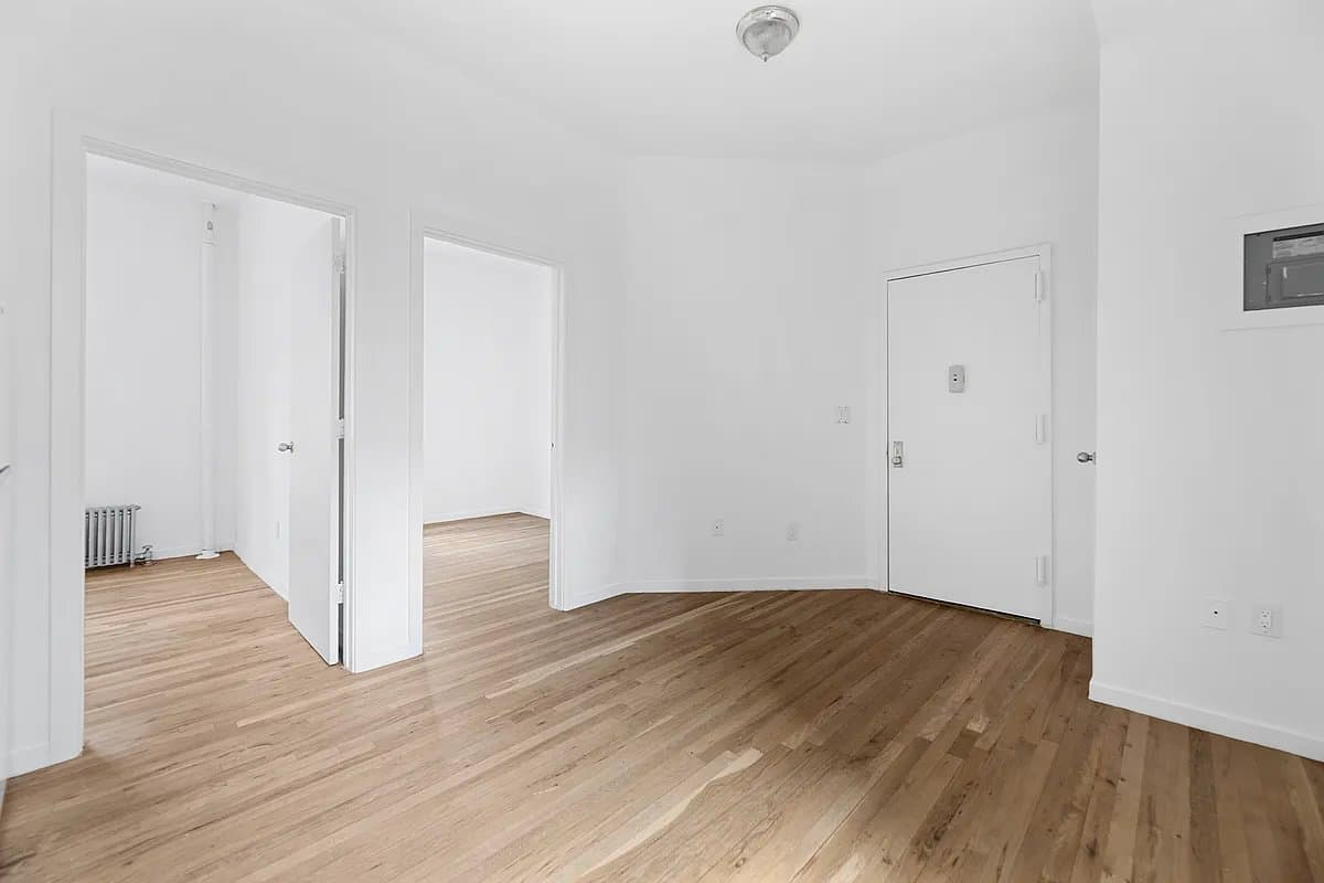 2 bed apartment at 239 West 63rd Street, Unit PE, Upper West Side, photo 1 of 7