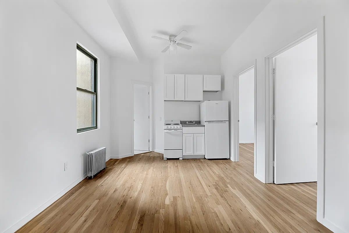 2 bed apartment at 239 West 63rd Street, Unit PE, Upper West Side, photo 2 of 7