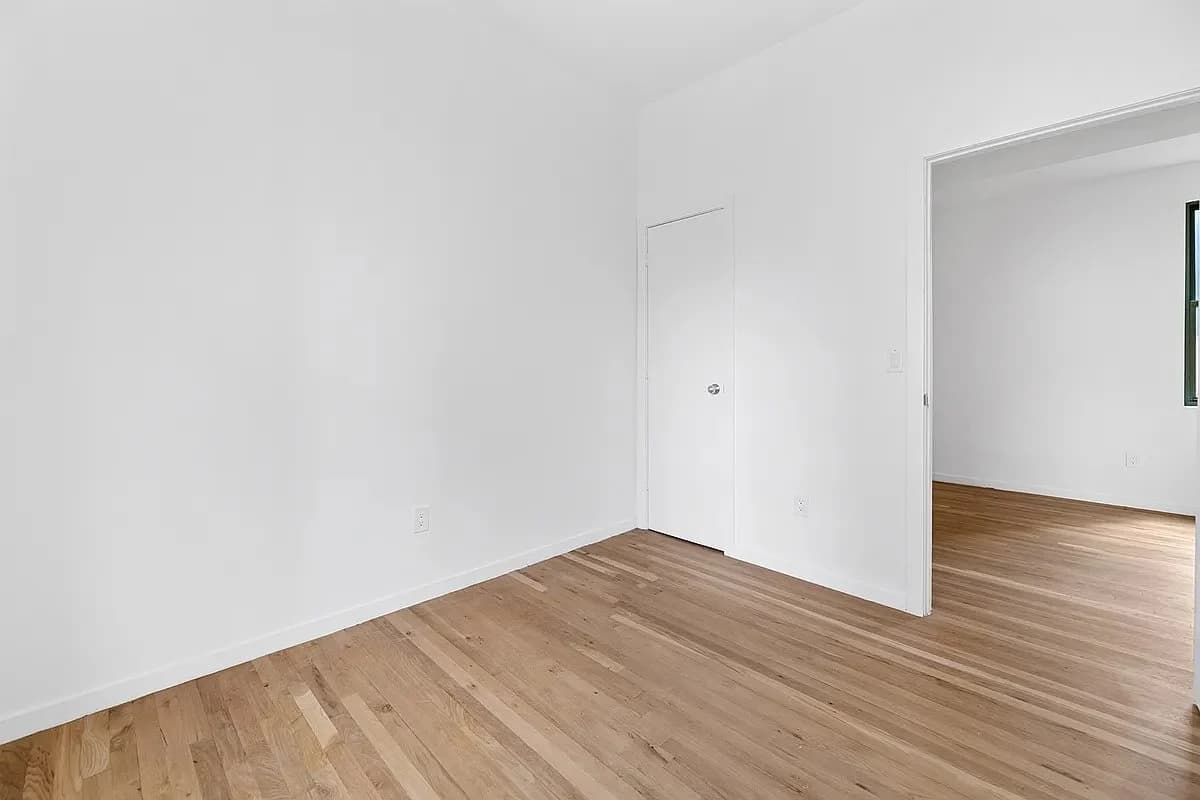 2 bed apartment at 239 West 63rd Street, Unit PE, Upper West Side, photo 4 of 7