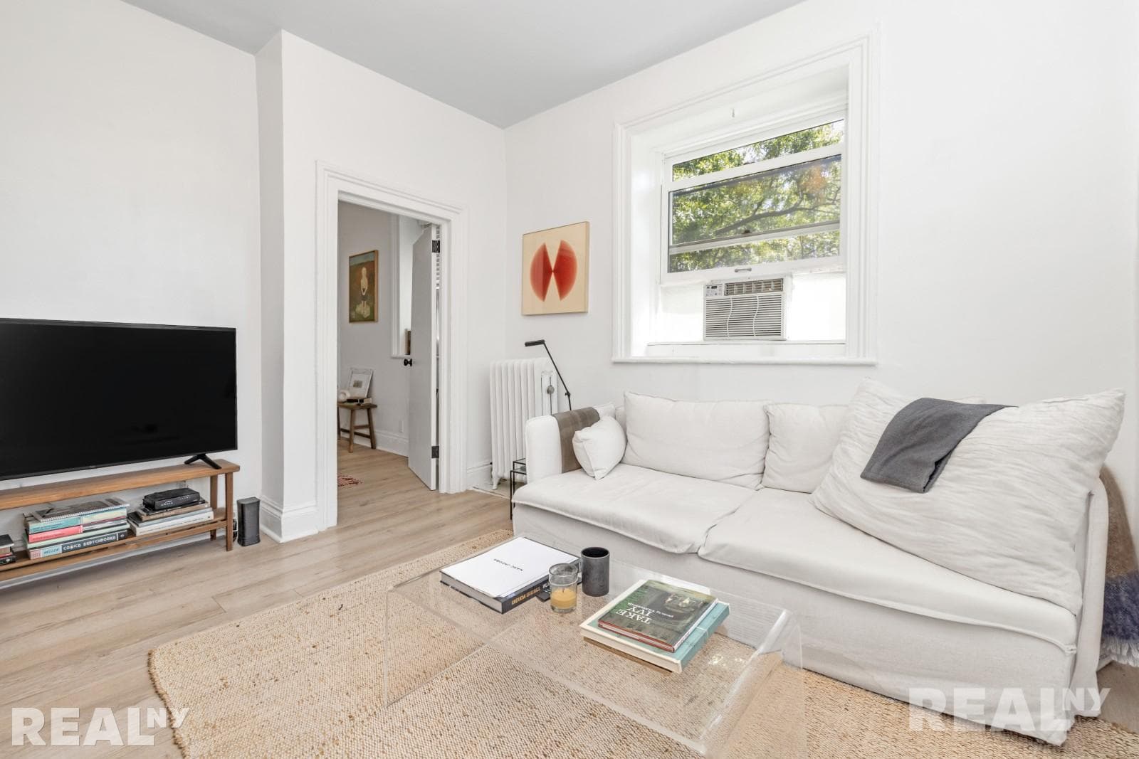 211 Lafayette Avenue, photo 2