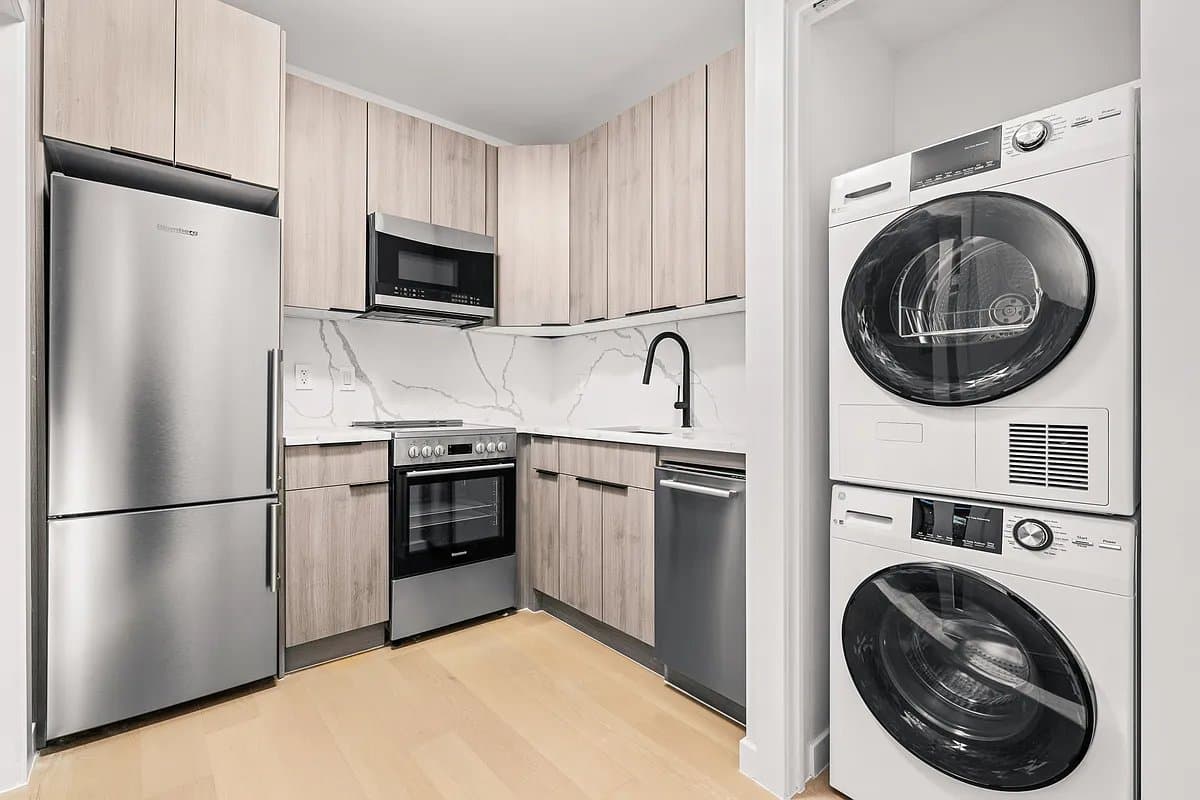 186 Bleecker Street, photo 4