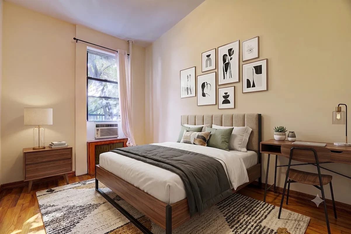 858 Tenth Avenue, photo 2