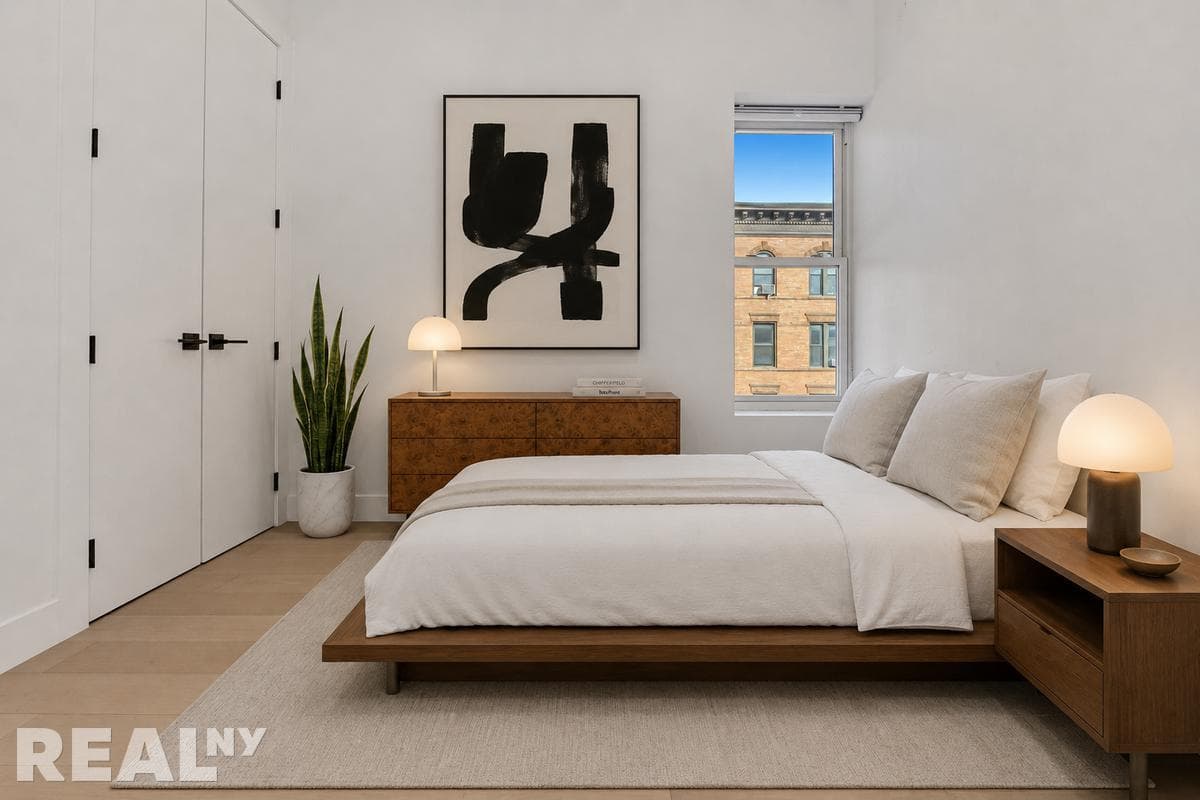 3 bed apartment at 1503 Eighth Avenue, Unit 3L, Park Slope, photo 5 of 8