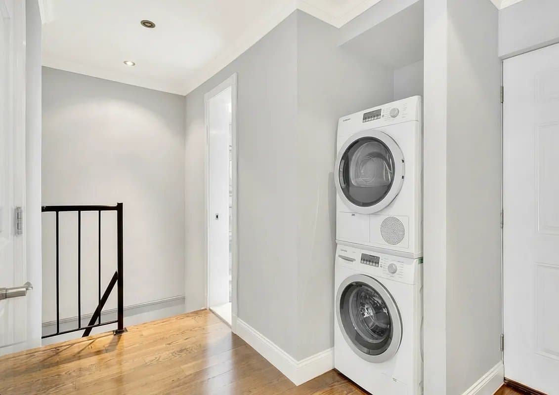 4 bed apartment at 240 East 26th Street, Unit 5B, Kips Bay, photo 7 of 10