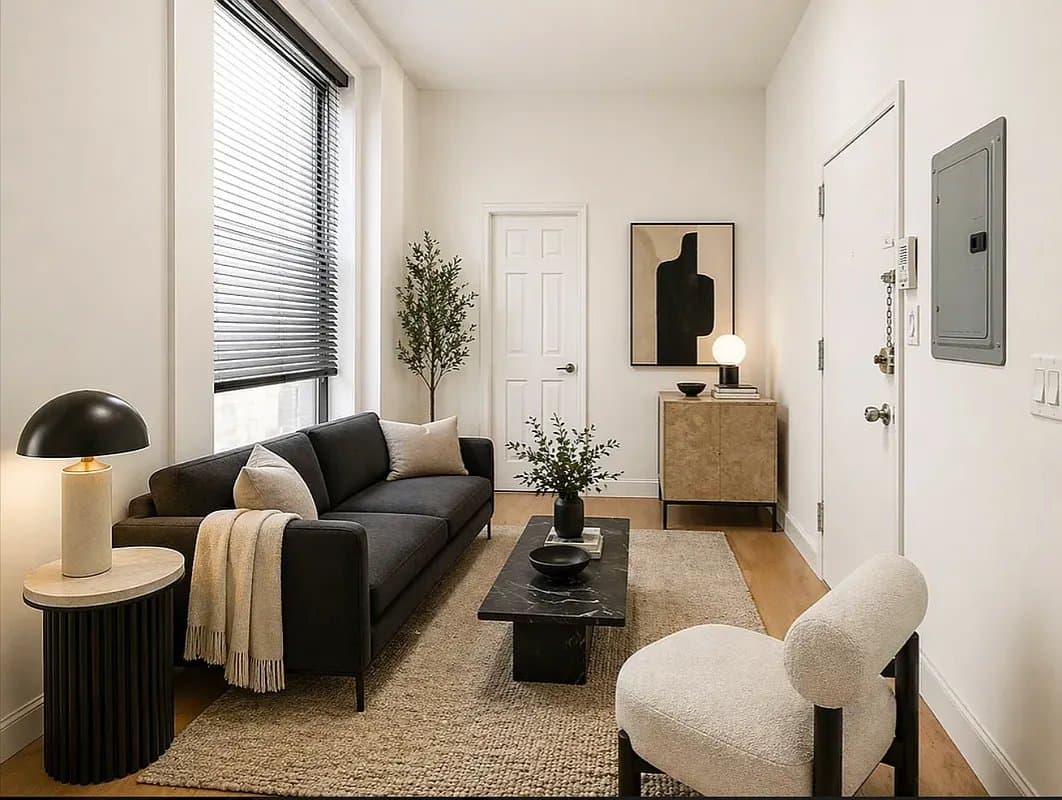 1 bed apartment at 250 Broome Street, Unit 1A, Lower East Side, photo 1 of 4