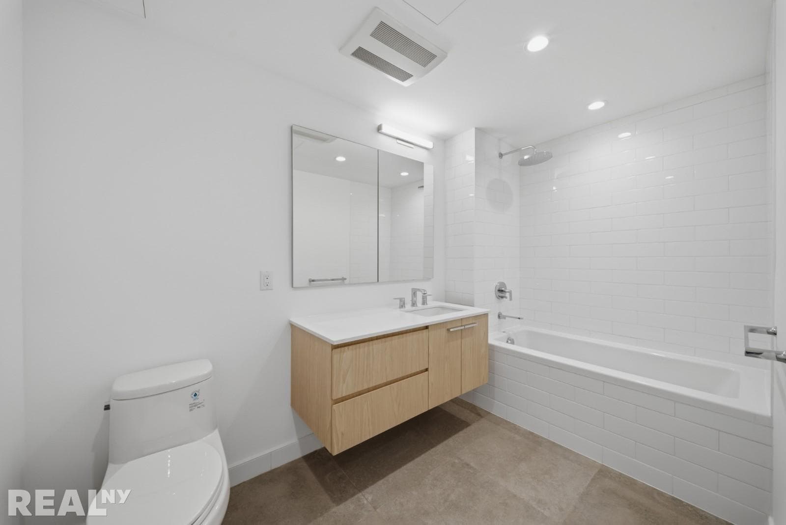 1 bed apartment at 77 Clarkson Avenue, Unit 1D, Flatbush, photo 6 of 15