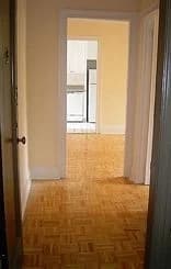 1 bed apartment at 305 W 45th St, Unit 6G, Hell's Kitchen, photo 8 of 8