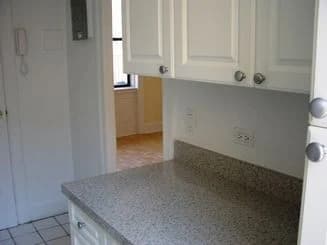 1 bed apartment at 305 W 45th St, Unit 6G, Hell's Kitchen, photo 3 of 8