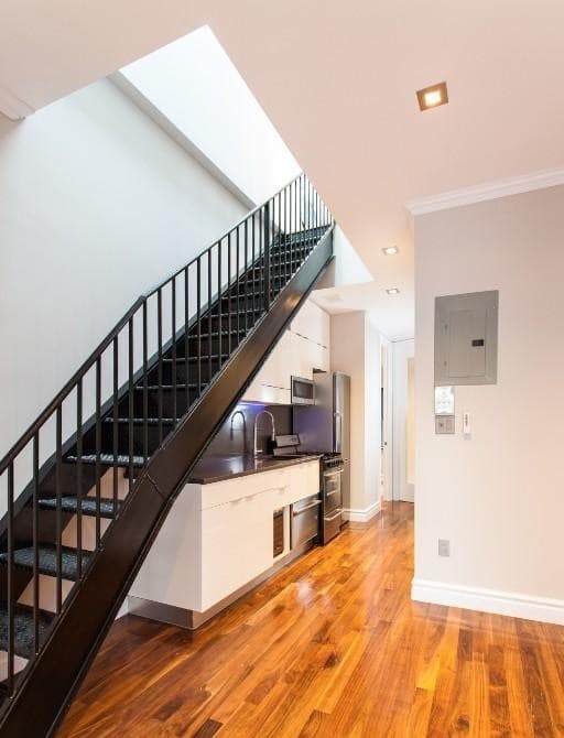 42 Avenue B, photo 3