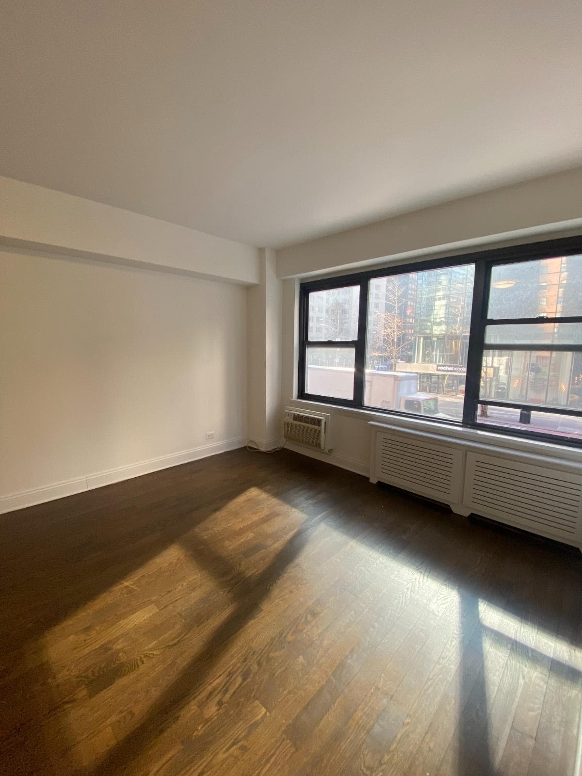 157 East 57th Street, photo 4