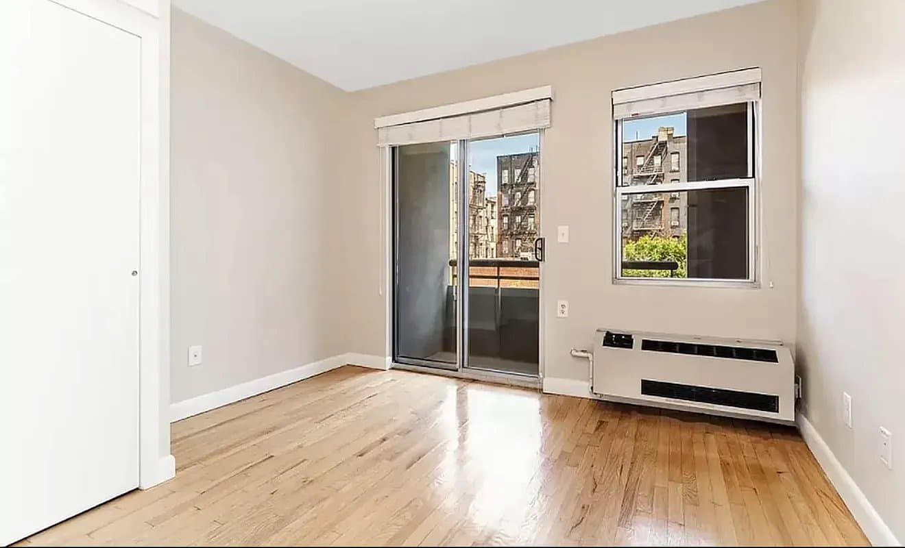 3 bed apartment at 152 Ludlow Street, Unit 3B, Lower East Side, photo 4 of 9