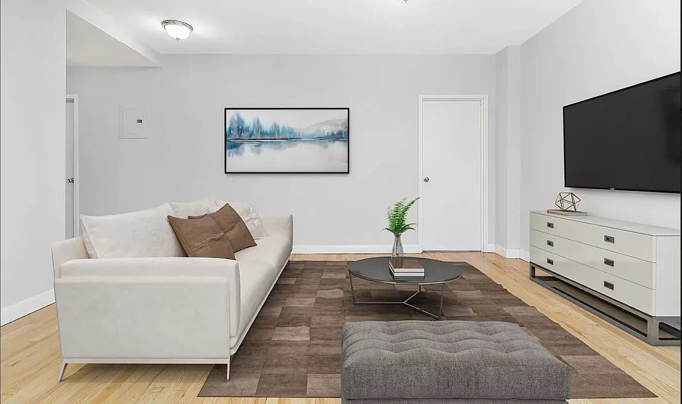 3 bed apartment at 152 Ludlow Street, Unit 3B, Lower East Side, photo 1 of 9