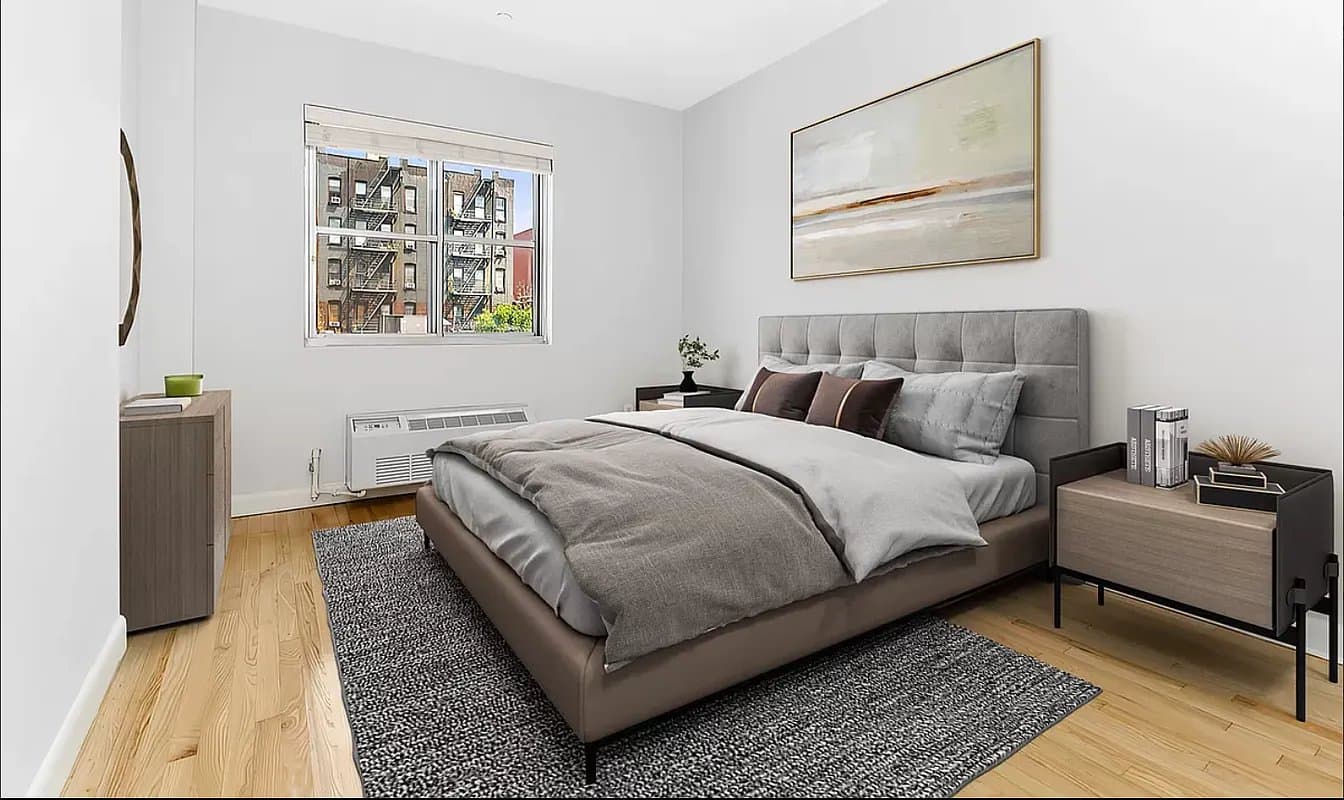3 bed apartment at 152 Ludlow Street, Unit 3B, Lower East Side, photo 2 of 9