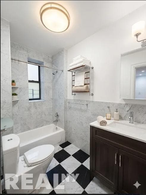 315 Lincoln Place, photo 4