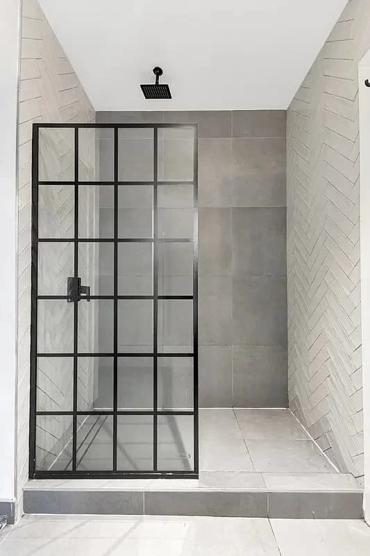 4 bed apartment at 245 Eldridge Street, Unit 2R, Lower East Side, photo 9 of 12