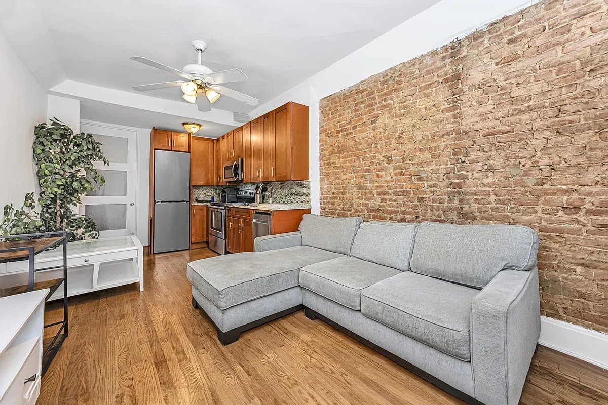 3 bed apartment at 129 West 56th Street, Unit 3F, Midtown West, photo 1 of 6