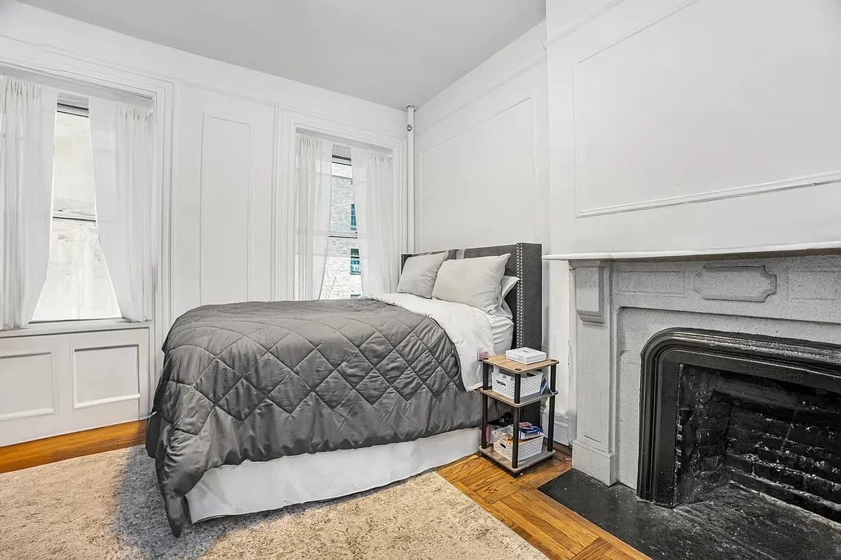 3 bed apartment at 129 West 56th Street, Unit 3F, Midtown West, photo 5 of 6