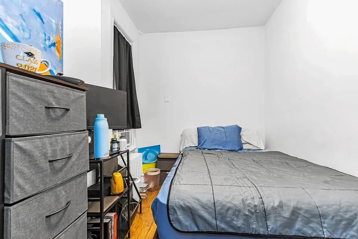 3 bed apartment at 129 West 56th Street, Unit 3F, Midtown West, photo 3 of 6