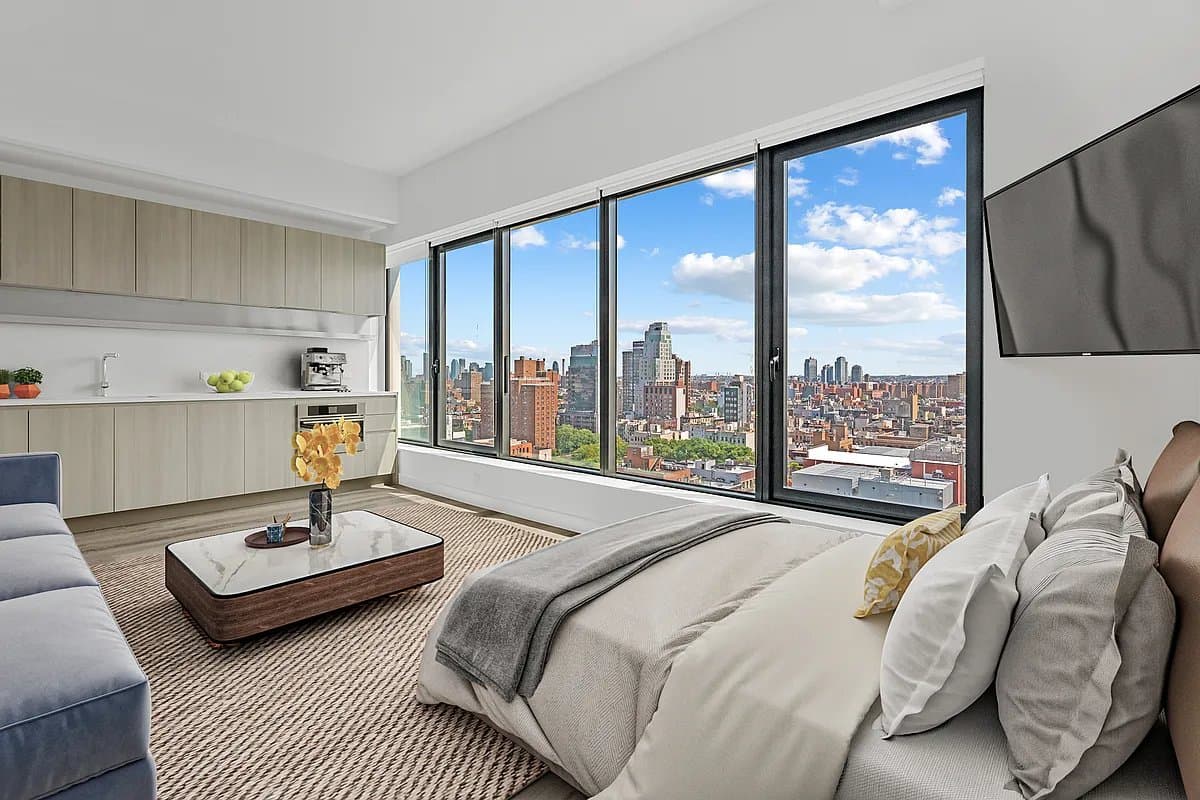 Studio apartment at 171 Chrystie Street, Unit 15A, Lower East Side, photo 1 of 17
