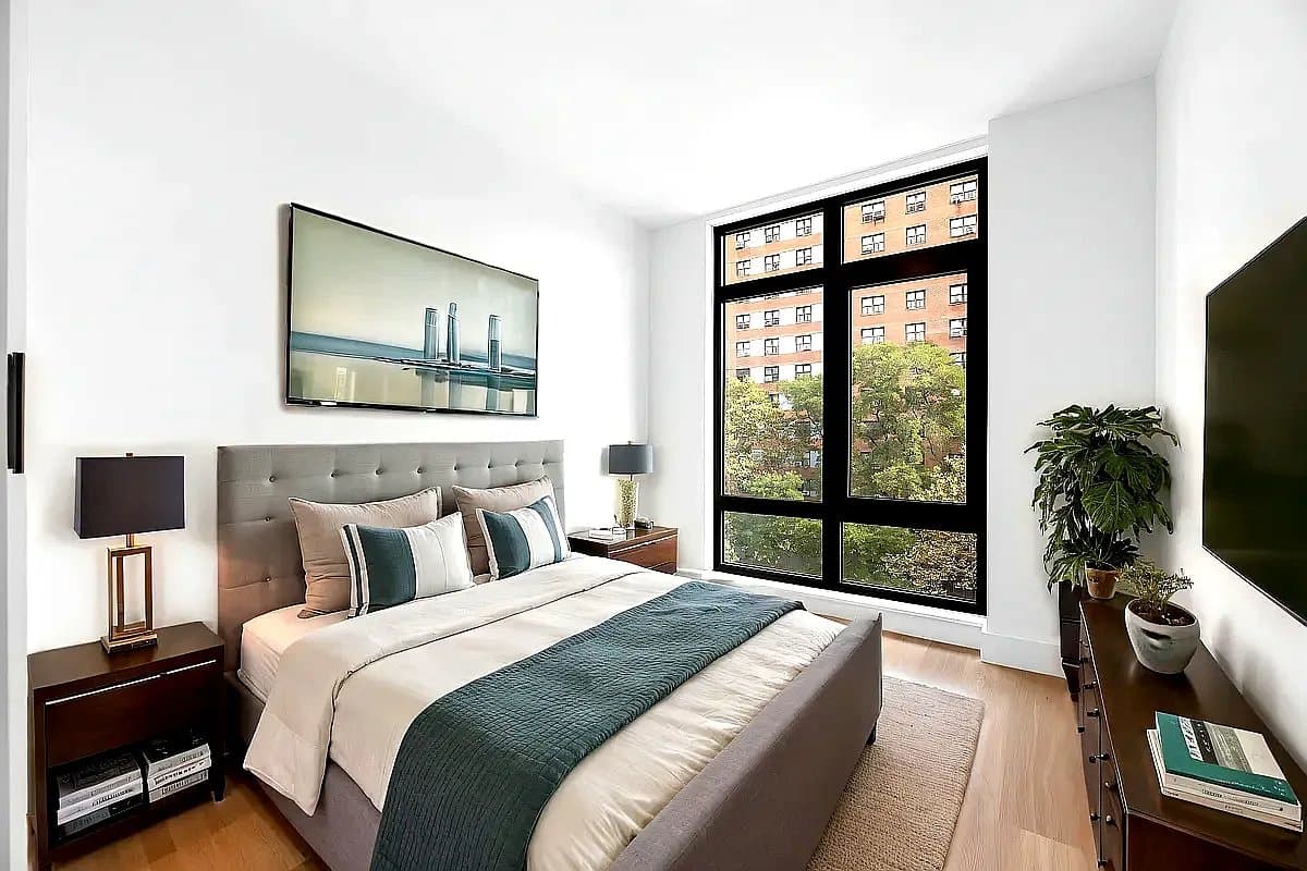 3 bed apartment at 63 Pitt Street, Unit 8A, Lower East Side, photo 4 of 7